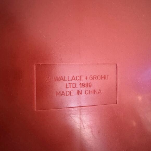 Wallace and Gromit West Wallaby Street Playhouse Vintage 1989 Travel Case Vivid - Picture 11 of 12